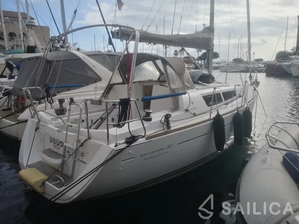 Sun Odyssey 30i - Yacht Charter Sailica