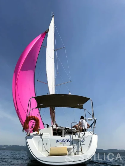 Sun Odyssey 30i - Yacht Charter Sailica
