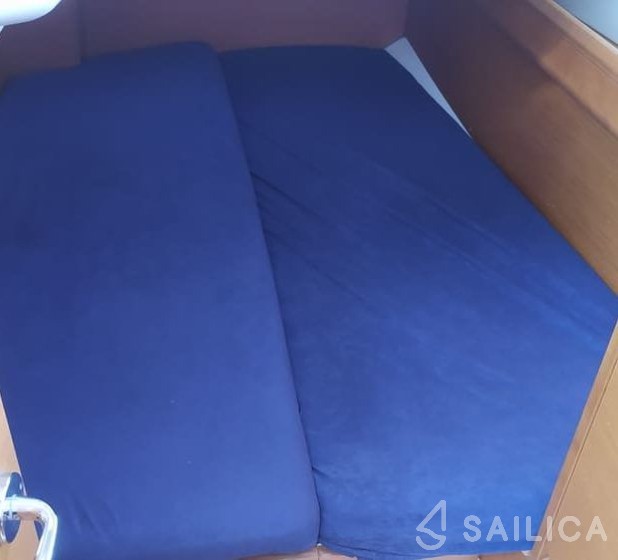 Sun Odyssey 379 - Yacht Charter Sailica