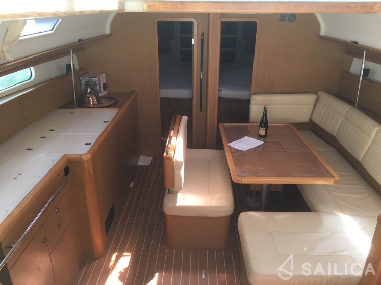 Sun Odyssey 44i - Yacht Charter Sailica