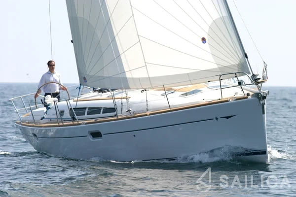 Sun Odyssey 45 - Yacht Charter Sailica