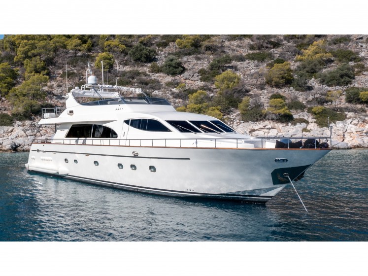 Majesty 50 Fly - Yacht Charter Sailica