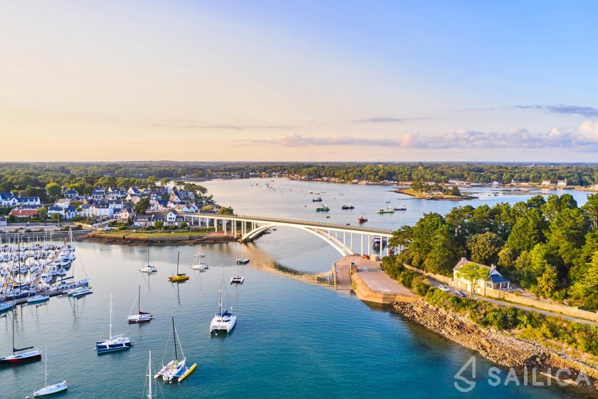 Lagoon 40 - Yacht Charter Sailica