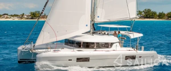 Lagoon 42 - Yacht Charter Sailica