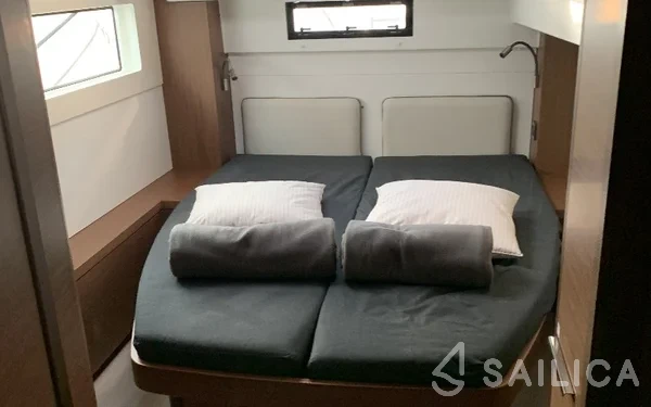 Lagoon 46  - Yacht Charter Sailica