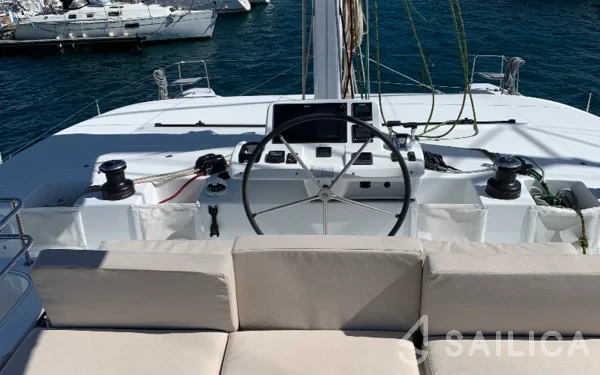 Lagoon 50 - Yacht Charter Sailica