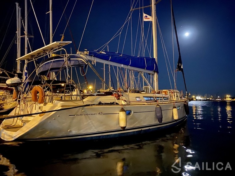Sun Odyssey 45 - Yacht Charter Sailica