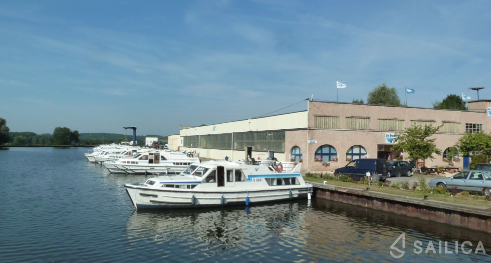 Le Boat Calypso - Photo #21 Le Boat Calypso - Yacht Charter Sailica