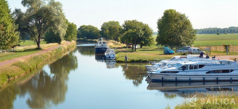 Le Boat Clipper - Yacht Charter Sailica