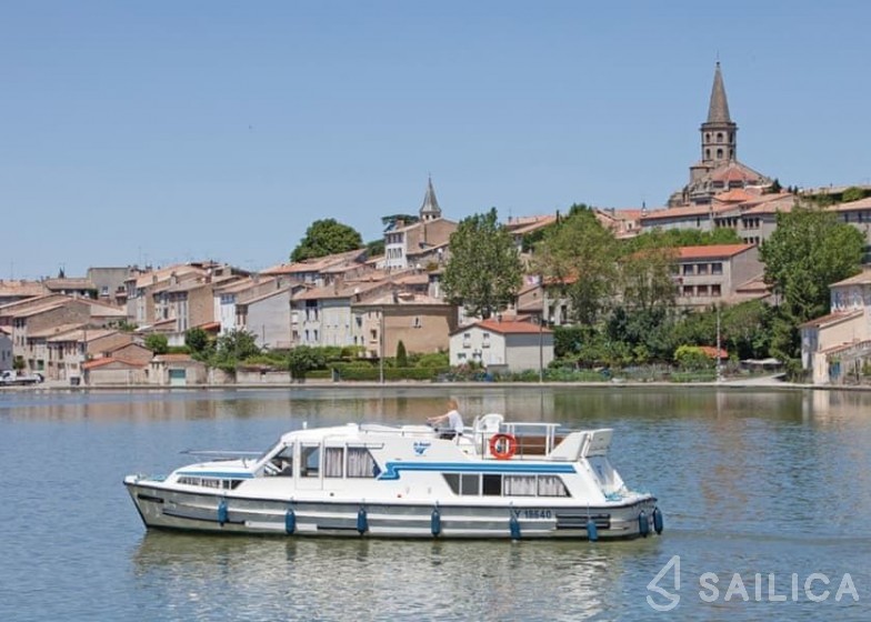 Le Boat Continentale - Yacht Charter Sailica