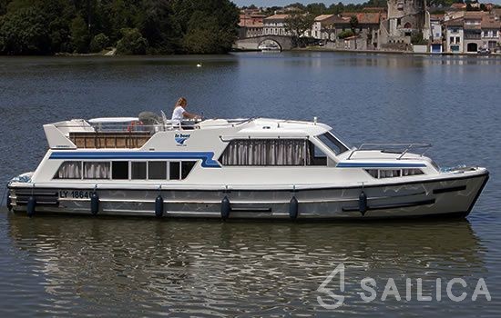 Le Boat Continentale - Yacht Charter Sailica