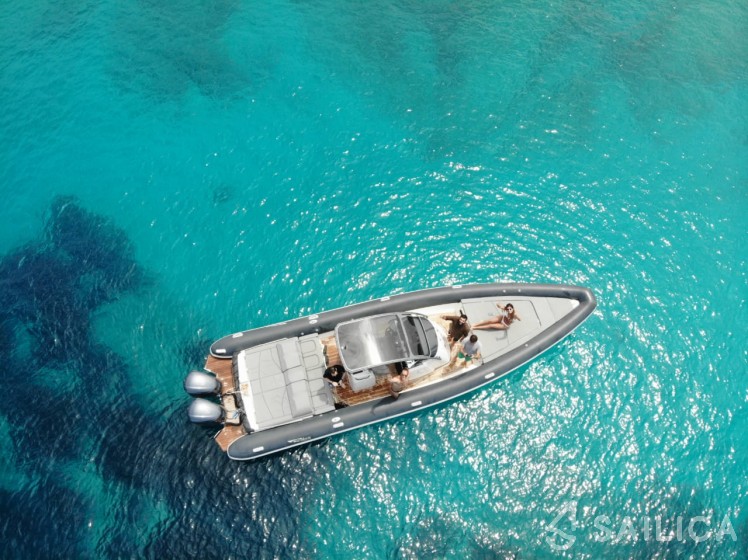 Scorpion Seafarer 36 - Yacht Charter Sailica