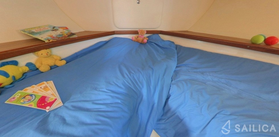 Le Boat Countess - Yacht Charter Sailica