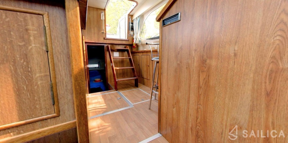 Le Boat Countess - Yacht Charter Sailica