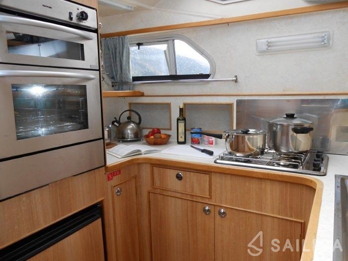 Le Boat Crusader - Yacht Charter Sailica