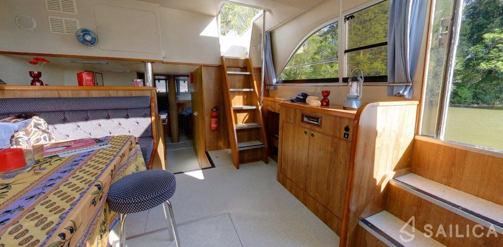 Le Boat Grand Classique - Yacht Charter Sailica