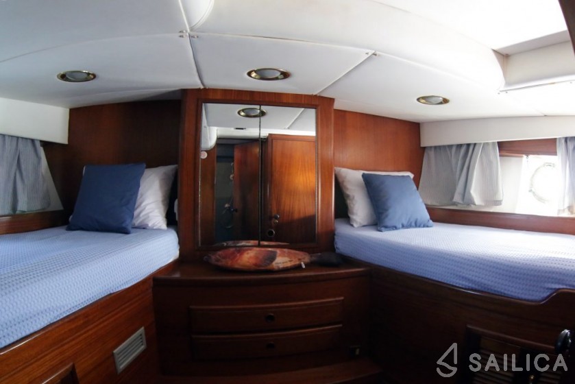 Motoryacht - Yacht Charter Sailica