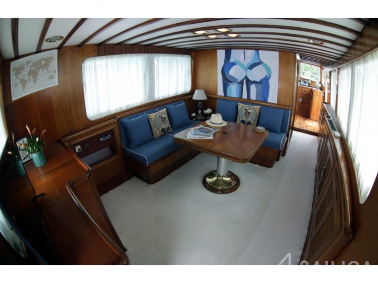 Motoryacht - Yacht Charter Sailica