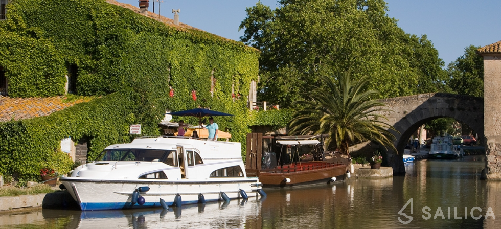 Le Boat Horizon 1 - Yacht Charter Sailica
