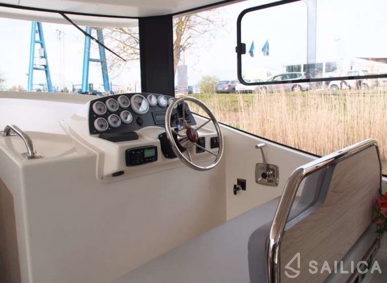 Le Boat Horizon 1 - Yacht Charter Sailica