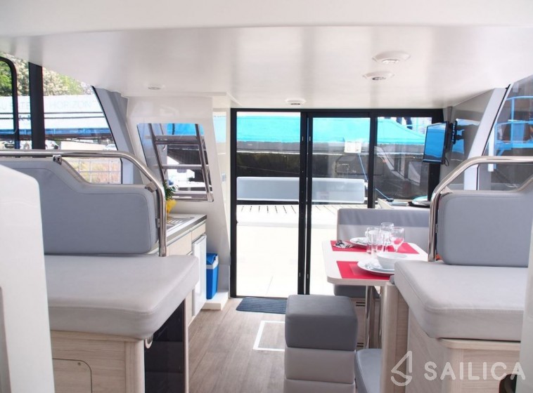 Le Boat Horizon 1 - Yacht Charter Sailica