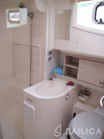 Le Boat Horizon 1 - Yacht Charter Sailica