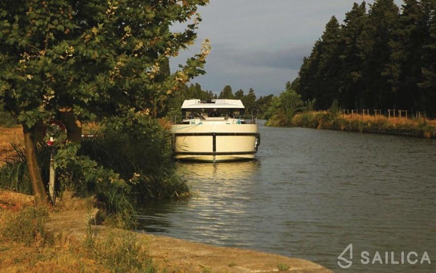 Le Boat Horizon 4 - Yacht Charter Sailica