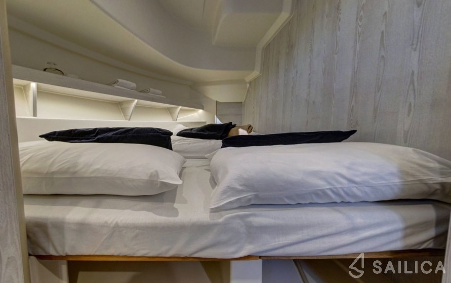 Le Boat Horizon 4 - Yacht Charter Sailica