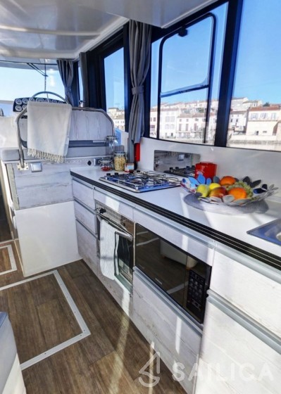 Le Boat Horizon 4 - Yacht Charter Sailica