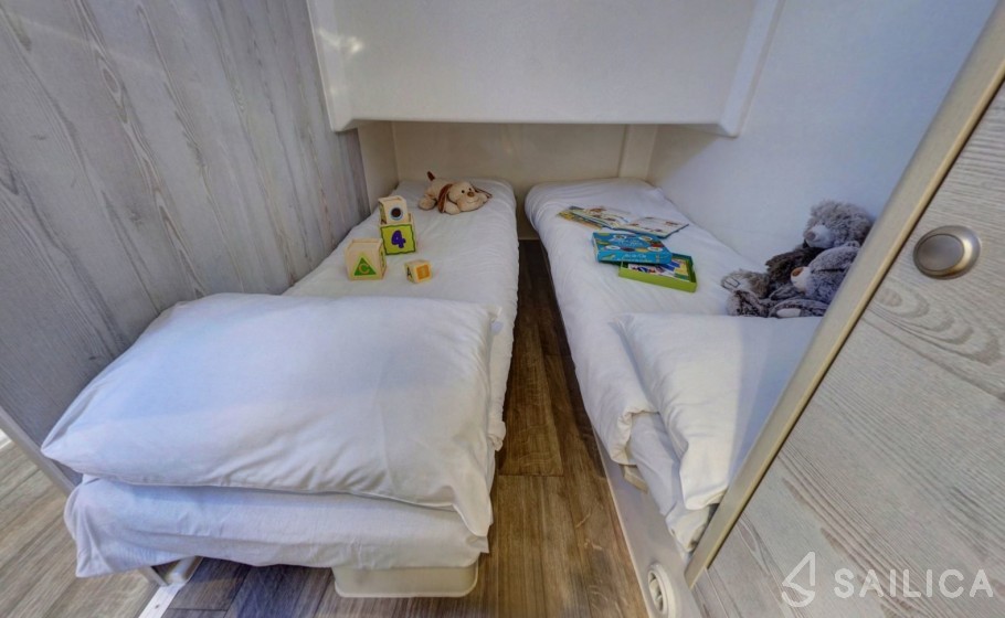 Le Boat Horizon 4 - Yacht Charter Sailica