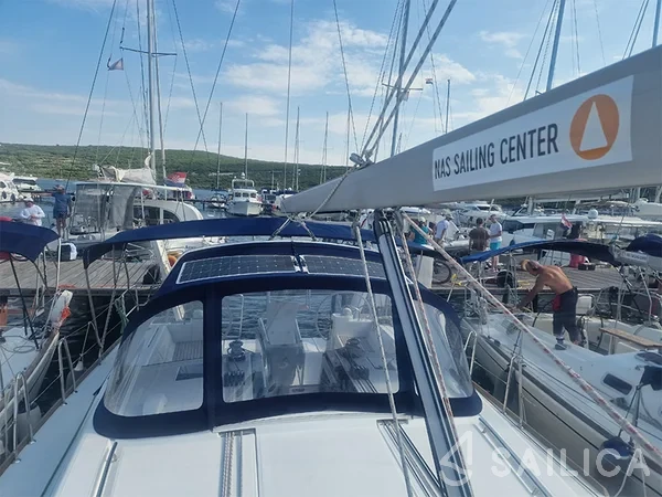 Oceanis 45 - Yacht Charter Sailica
