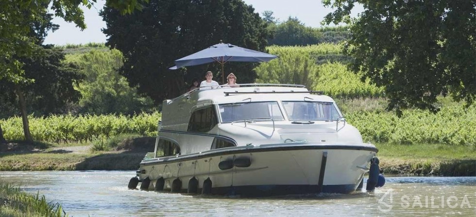 Le Boat Mystique - Yacht Charter Sailica