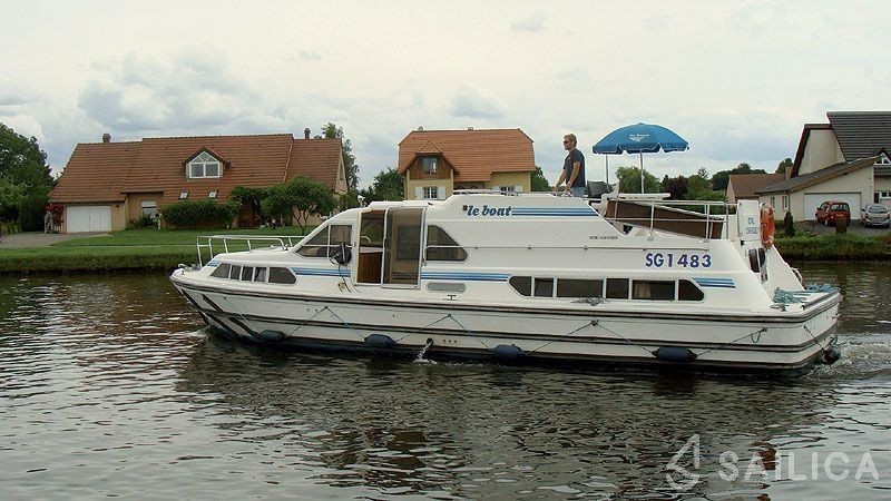 Le Boat Royal Classique - Yacht Charter Sailica