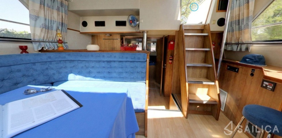 Le Boat Royal Classique - Yacht Charter Sailica