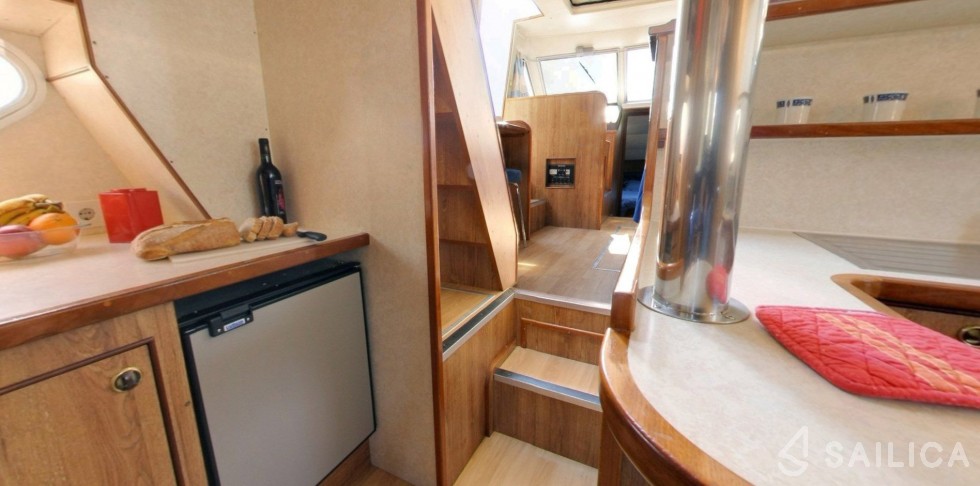 Le Boat Royal Classique - Yacht Charter Sailica