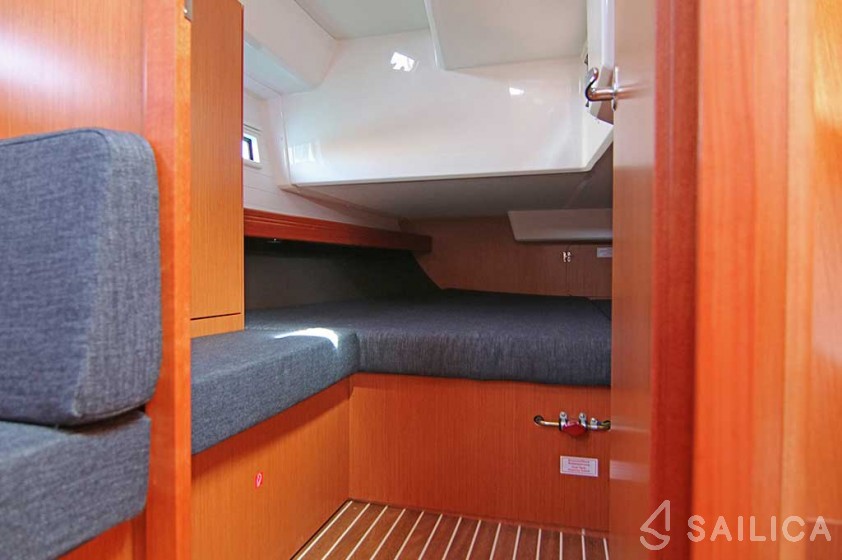 Bavaria 41 Cruiser - Yacht Charter Sailica