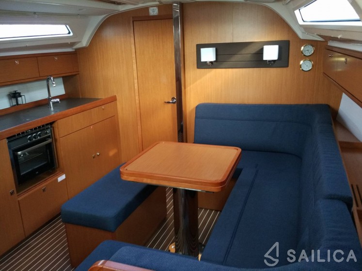 Bavaria 41 Cruiser - Yacht Charter Sailica