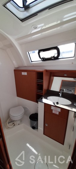 Bavaria 41 Cruiser - Yacht Charter Sailica