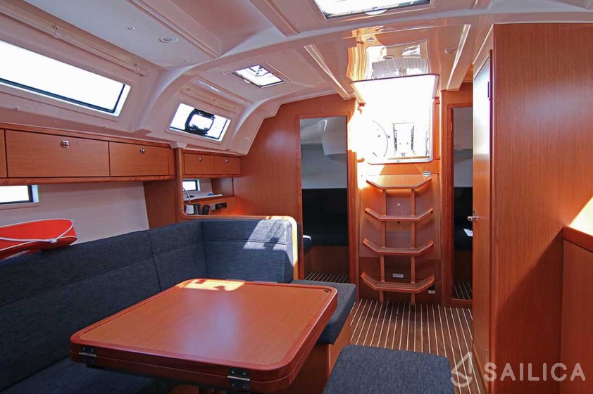 Bavaria 41 Cruiser - Yacht Charter Sailica