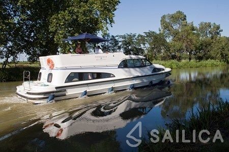 Le Boat Royal Mystique A - Yacht Charter Sailica