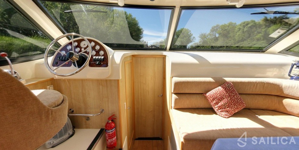 Le Boat Royal Mystique B - Yacht Charter Sailica