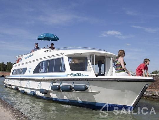 Le Boat Salsa A - Yacht Charter Sailica