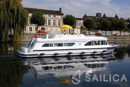 Le Boat Salsa A - Yacht Charter Sailica