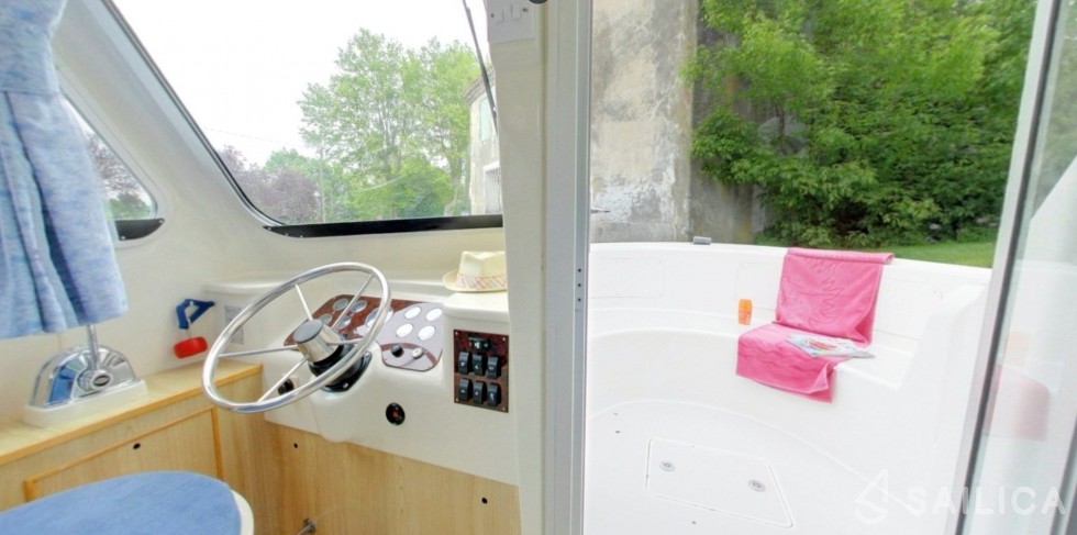 Le Boat Salsa A - Yacht Charter Sailica