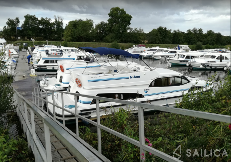 Le Boat Salsa A - Yacht Charter Sailica