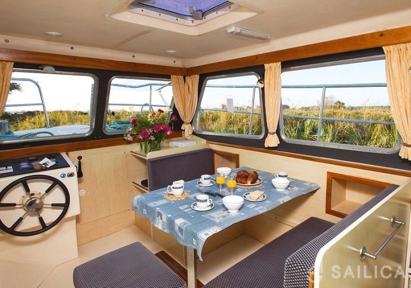 Le Boat Sheba - Yacht Charter Sailica