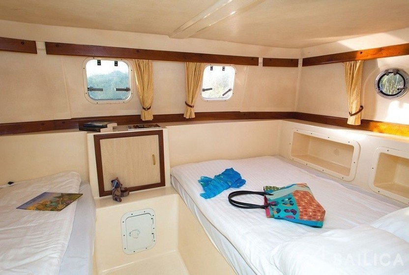 Le Boat Sheba - Yacht Charter Sailica