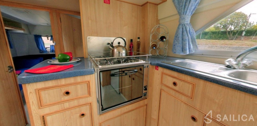 Le Boat Tango - Yacht Charter Sailica