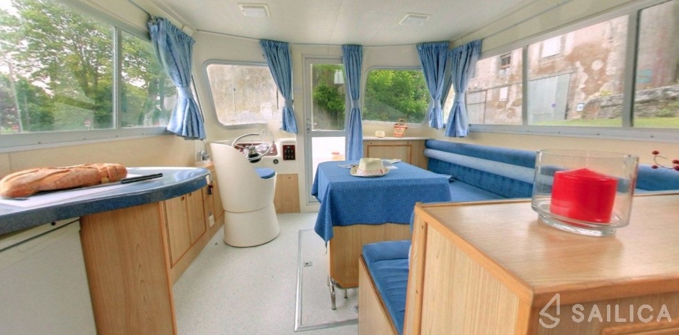 Le Boat Tango - Yacht Charter Sailica