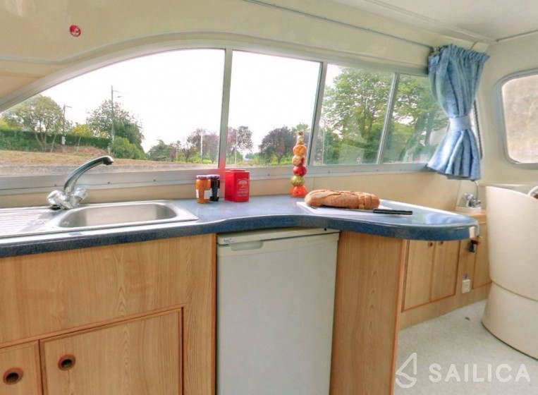 Le Boat Tango - Yacht Charter Sailica